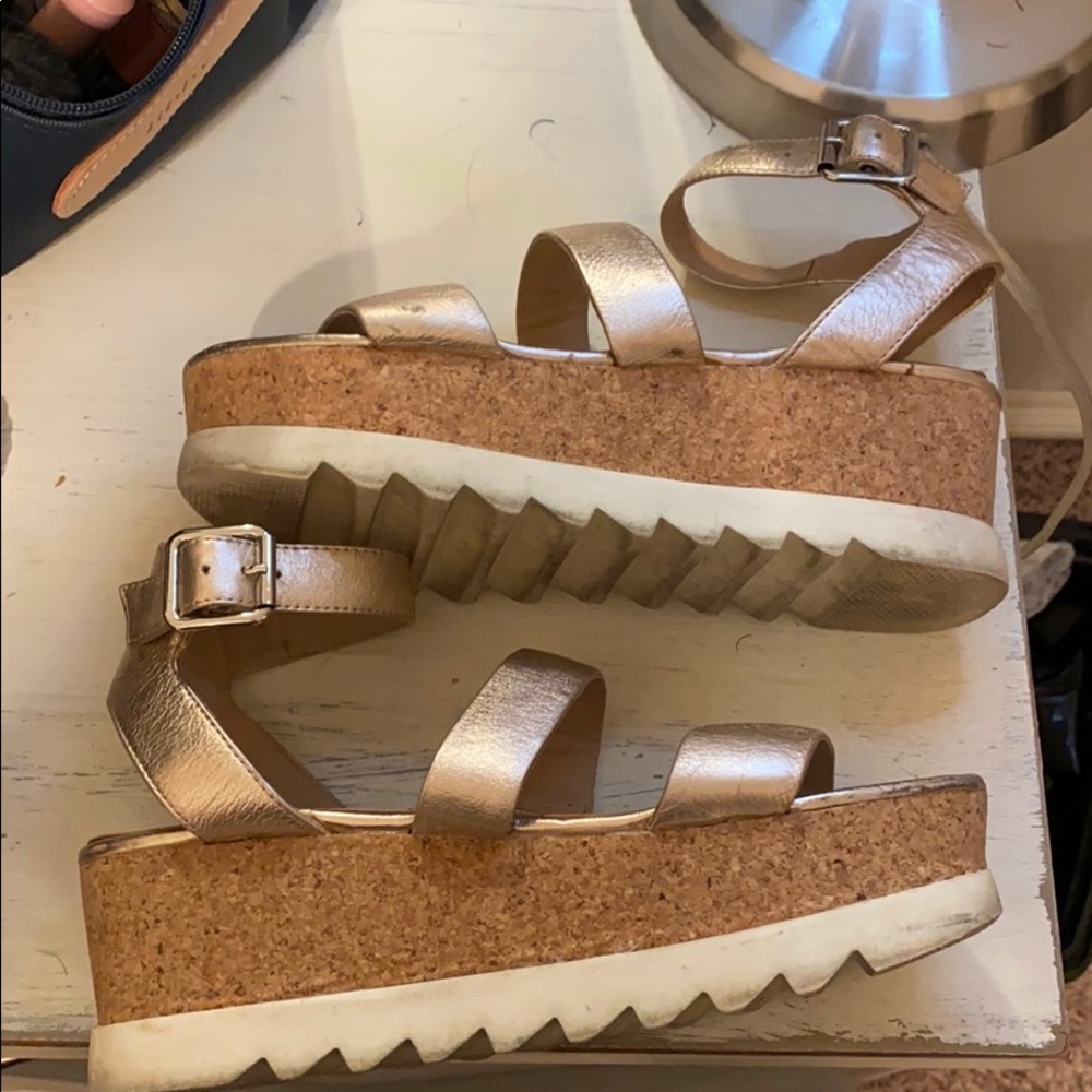 steve madden platform sandals